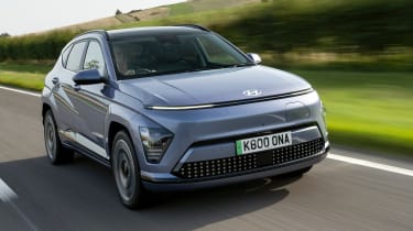 Hyundai Kona Electric - front tracking