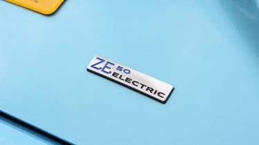 Renault ZOE - badge