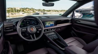 Porsche Macan - interior